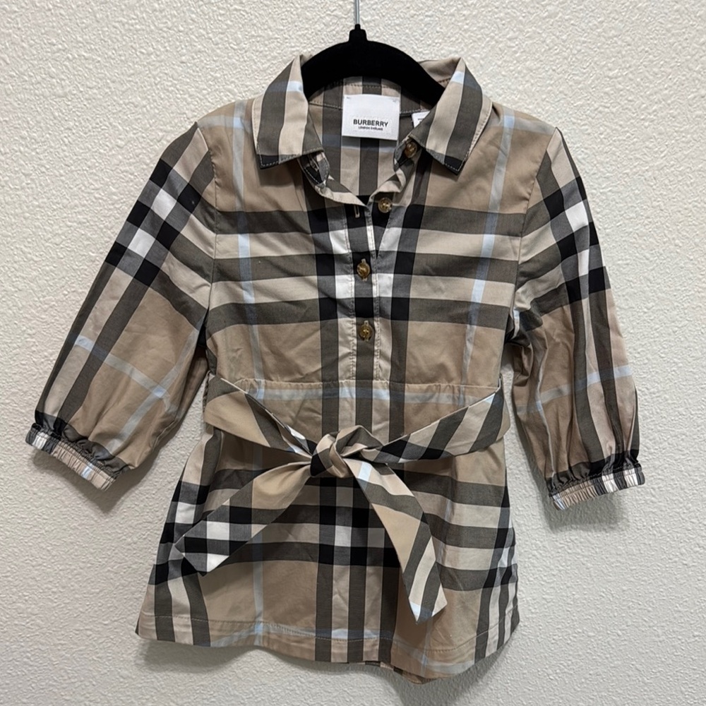 Burberry Beige and Black Plaid Shirt with Belt